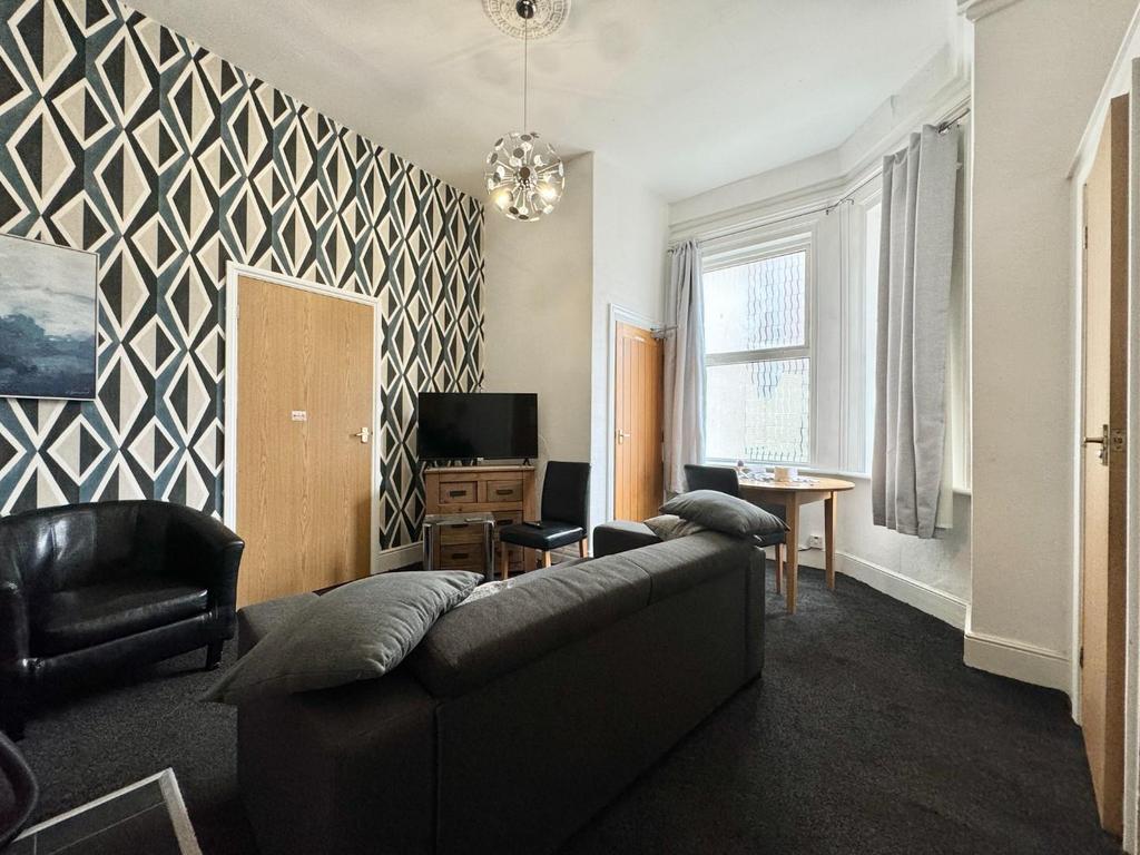 Living Room/Kitchen