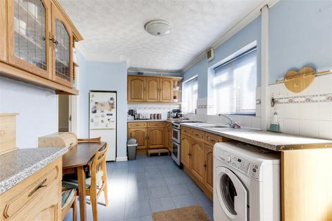 496 Arnold Road, Nottingham, NG5 5HL
