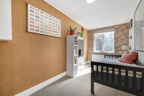 21 Longmoore Street, London, SW1V 1JQ