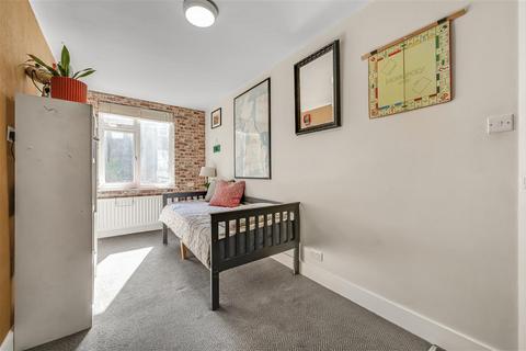 21 Longmoore Street, London, SW1V 1JQ