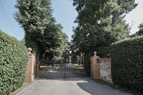 5 bedroom detached house for sale, Sheepcote Dell Road, High Wycombe HP15