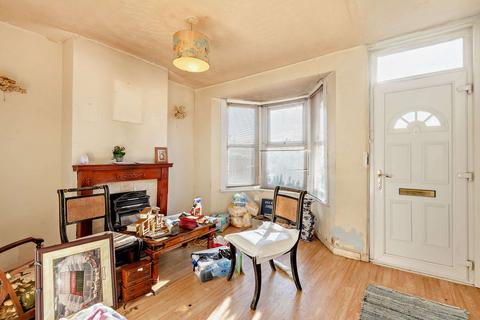 159 Frindsbury Road, Rochester, ME2 4JH