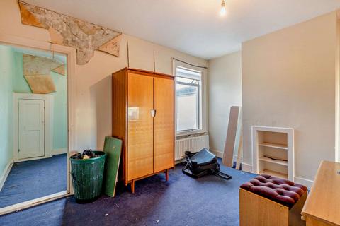 159 Frindsbury Road, Rochester, ME2 4JH