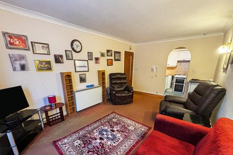 1 bedroom flat for sale, Wellington Crescent, Ramsgate, CT11
