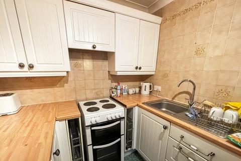 1 bedroom flat for sale, Wellington Crescent, Ramsgate, CT11