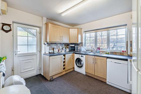 2 Buxton Lane, Bradford, BD9 4LP