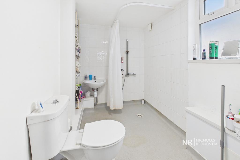 Ground Floor Wet Room