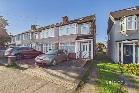 33 Molesey Drive, Sutton, SM3 9UN