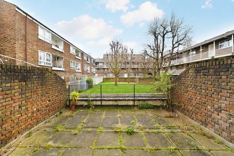 80 Hind Grove, London, E14 6HU