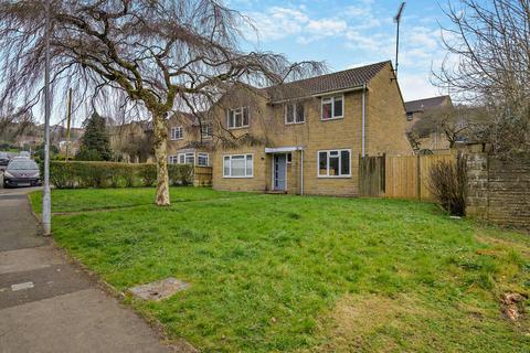 2 Ashlands Road, Crewkerne, TA18 7BB