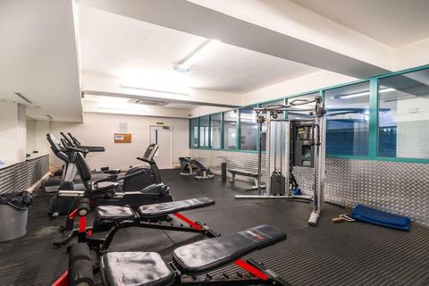 2 bedroom flat for sale, Exeter Road, London, NW2