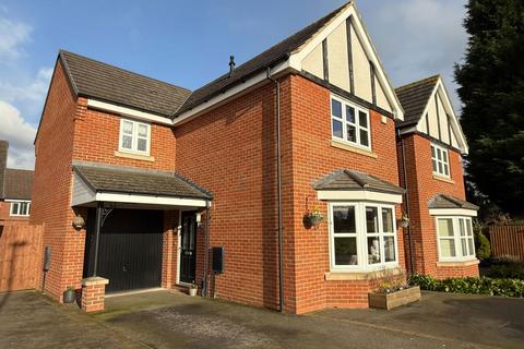95 Burnham Road, Wythall, Birmingham, B47 6AS