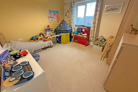 95 Burnham Road, Wythall, Birmingham, B47 6AS