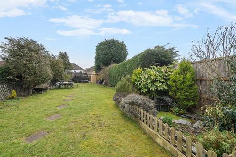 33 Cranbrook Close, Bromley, BR2 7QA
