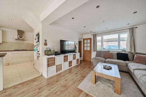 33 Cranbrook Close, Bromley, BR2 7QA