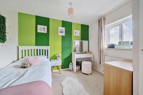 33 Cranbrook Close, Bromley, BR2 7QA
