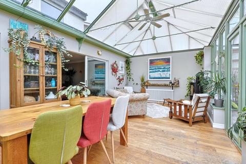 265 Hinton Way, Great Shelford, Cambridge, CB22 5AN