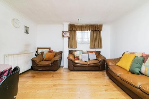 3 bedroom end of terrace house for sale, Eade Road, London N4