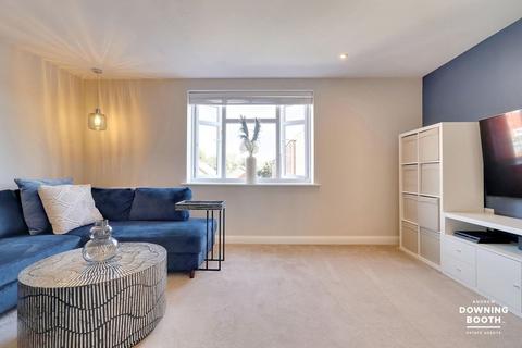 22 Taylor Way, Lichfield, WS13 6US