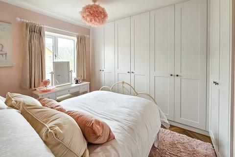 undefined, West End Avenue, Harrogate, HG2
