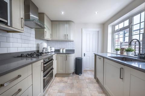 69 Newbury Road, Bromley, BR2 0QN