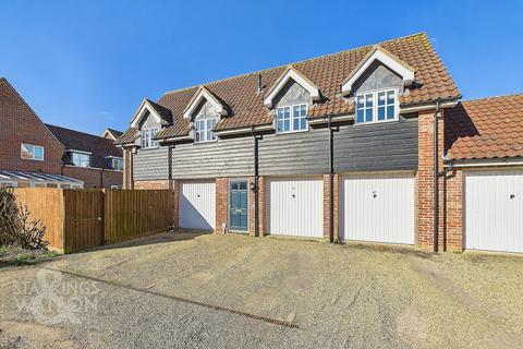 2 bedroom coach house for sale, Bromedale Avenue, Mulbarton, Norwich