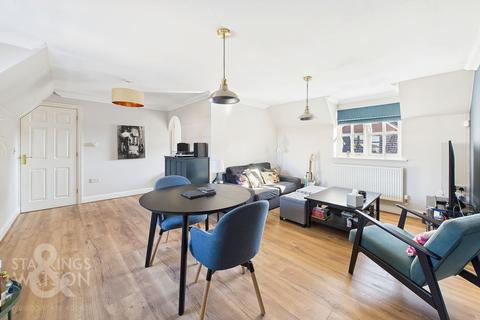 2 bedroom coach house for sale, Bromedale Avenue, Mulbarton, Norwich