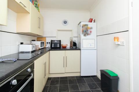 2 bedroom maisonette for sale, Woodford Court, Birchington, CT7