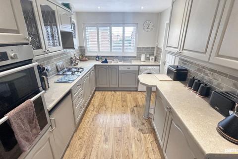4 bedroom detached bungalow for sale, Waterford Green, Ashington, Northumberland, NE63 0DD