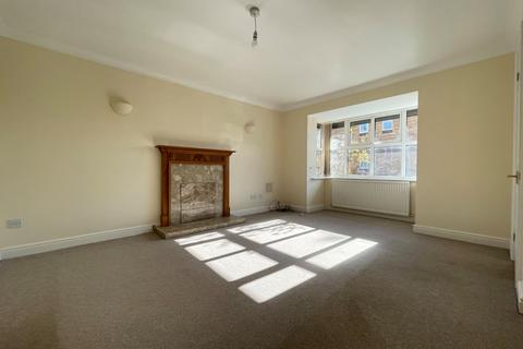 4 bedroom detached house to rent, Chepstow Close, Eastleigh SO53