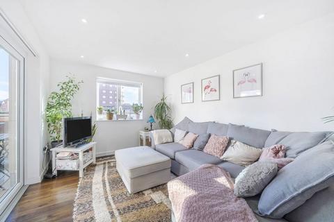 2 bedroom flat for sale, High Street, Wealdstone, HA3