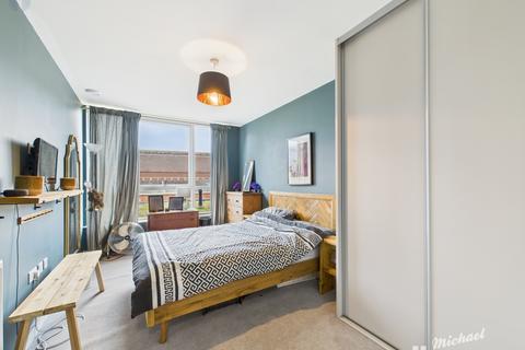 2 bedroom flat for sale, The Exchange, Exchange Street, Aylesbury, Buckinghamshire