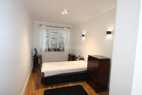21 Cotsford Avenue, New Malden, KT3 5EU