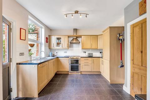 3 bedroom detached house for sale, Orlando Drive, Nottingham NG4