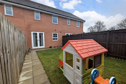 3 bedroom terraced house for sale, Portrush Drive, Hebburn, NE31