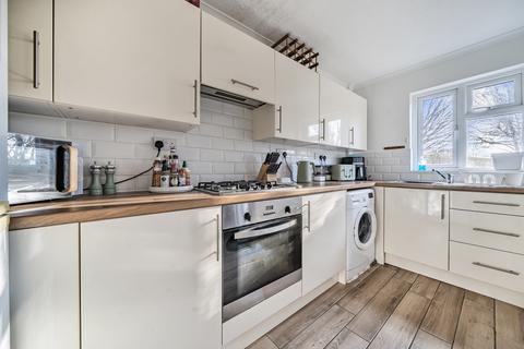 67 Manor Road, Witney, OX28 3UE