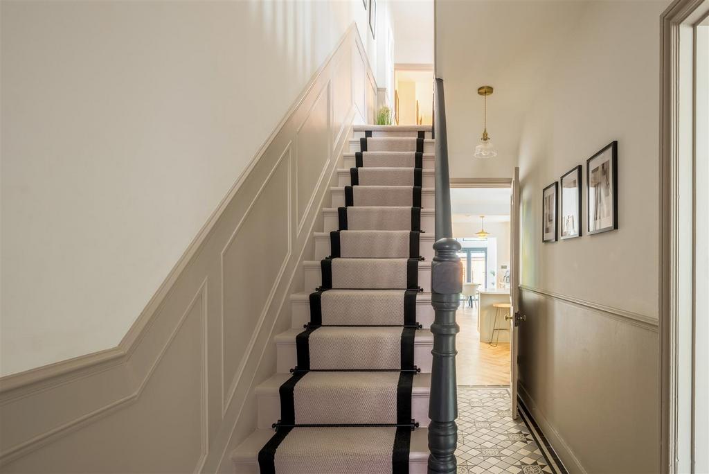 9 Highfield Road -14.jpg