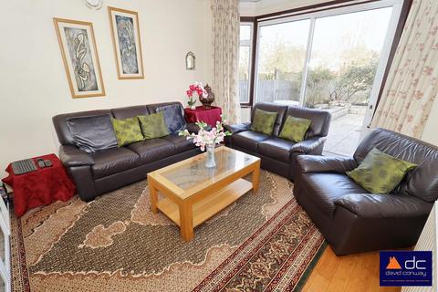 4 bedroom semi-detached house for sale, Treve Avenue, Harrow, HA1 4AJ