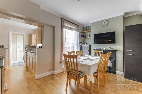 2 bedroom house for sale, Hervey Park Road, London