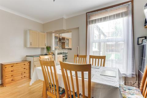 2 bedroom house for sale, Hervey Park Road, London