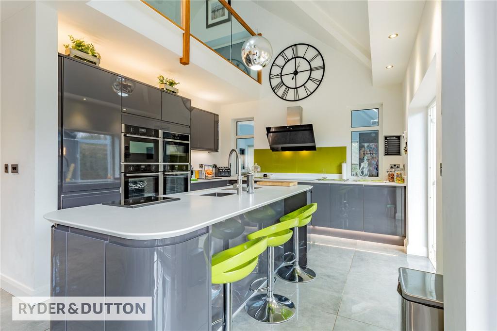 Dining/Kitchen