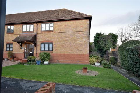 1 bedroom retirement property for sale, Roberts Court, Baddow Road, Chelmsford