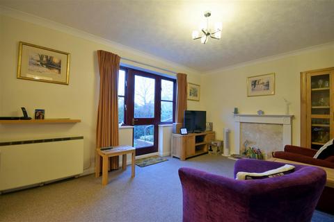1 bedroom retirement property for sale, Roberts Court, Baddow Road, Chelmsford