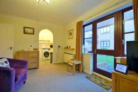 1 bedroom retirement property for sale, Roberts Court, Baddow Road, Chelmsford