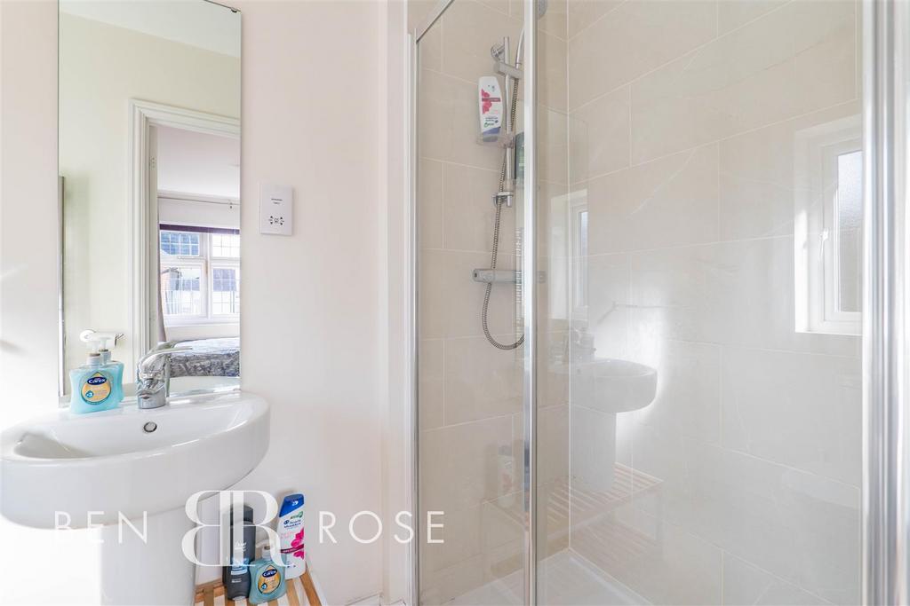 Master Ensuite