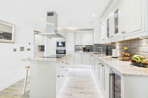 2 bedroom flat for sale, Sea Road, St. Austell PL25