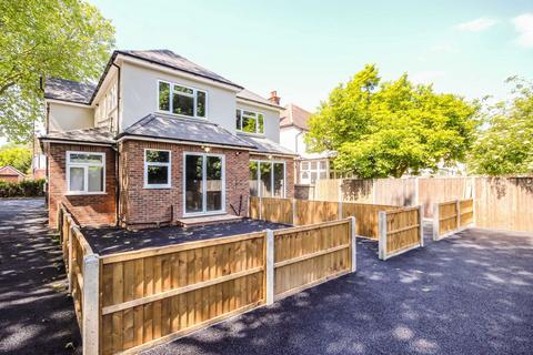 2 bedroom flat to rent, London Road, Twickenham TW1
