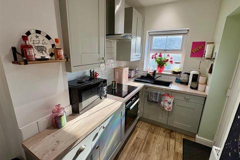 187 Upper Lane, Gomersal, Cleckheaton, BD19 4JF