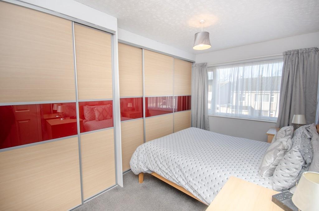 Bedroom 1 pic.jpg