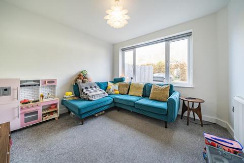 undefined, Iveson Drive, Cookridge, LS16 6NL